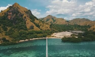 Snorkeling Meljerite Bay