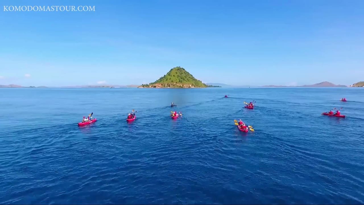 komodo kayaking