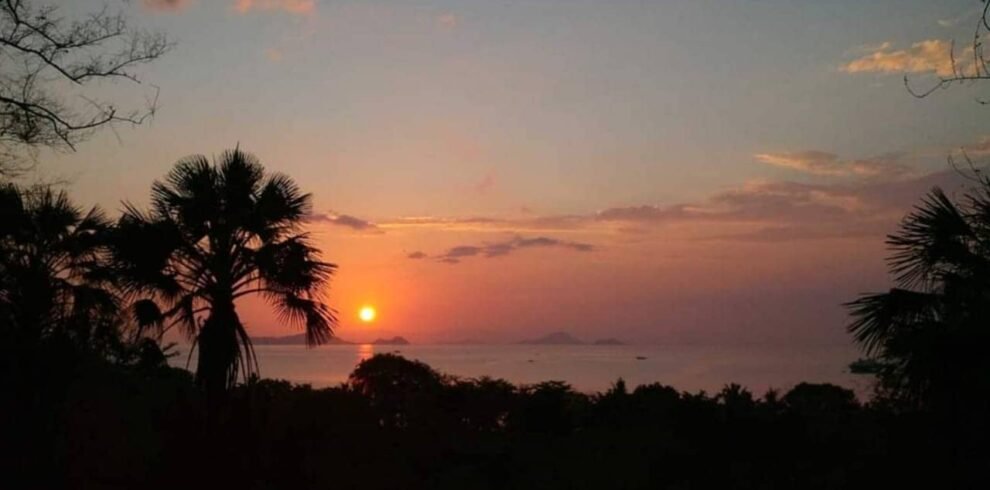 labuan bajo city tour